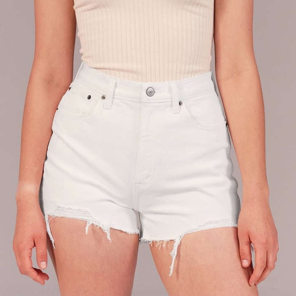 ABERCROMBIE AND FITCH WHITE CUTOFF JEAN SHORTS - Picture 1 of 4